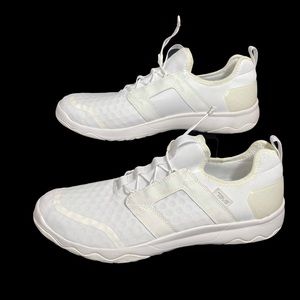 Teva NWOT Men’s Arrowood Swift Lace Sneakers 13